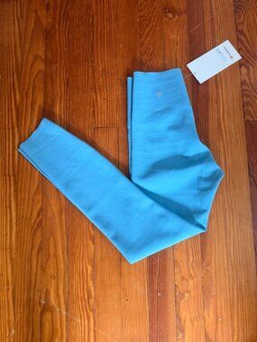 Lululemon Size 4 Glow Up HR Tight 25"